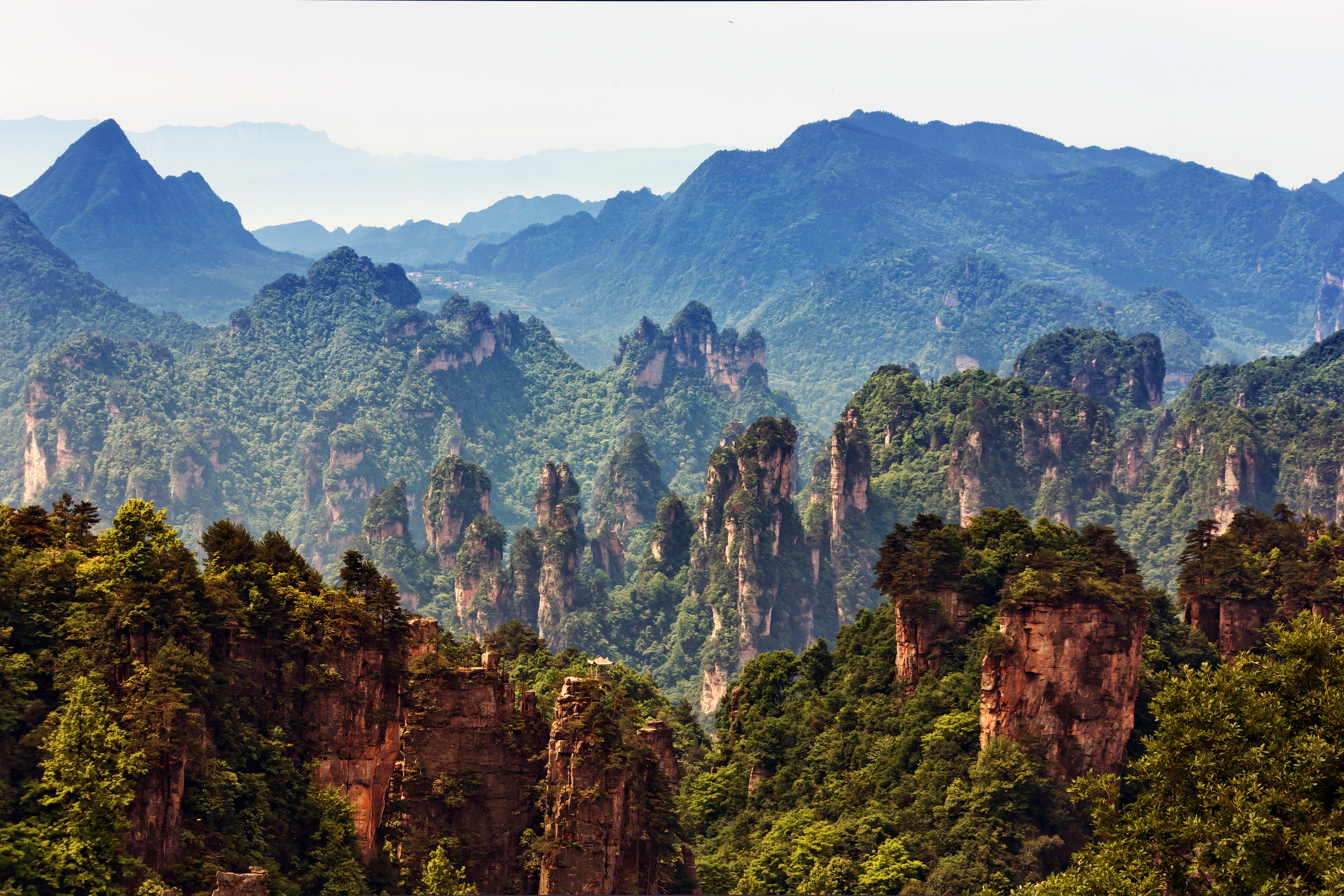 Vy över Wulingyuans nationalpark