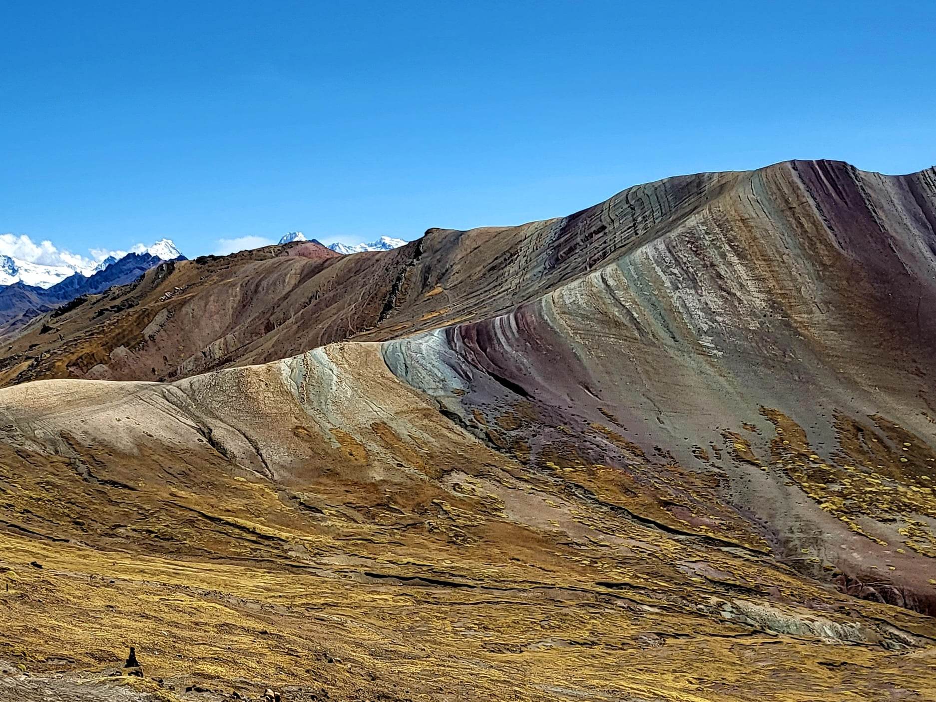 Palacyo - regnbågsfärgade berg och röd dal. Bokas som tillägg.