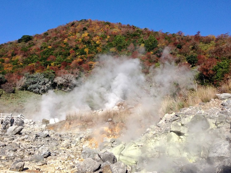 Bir qizni ormonda sikishini tomosha qiling Porno gigant dildo