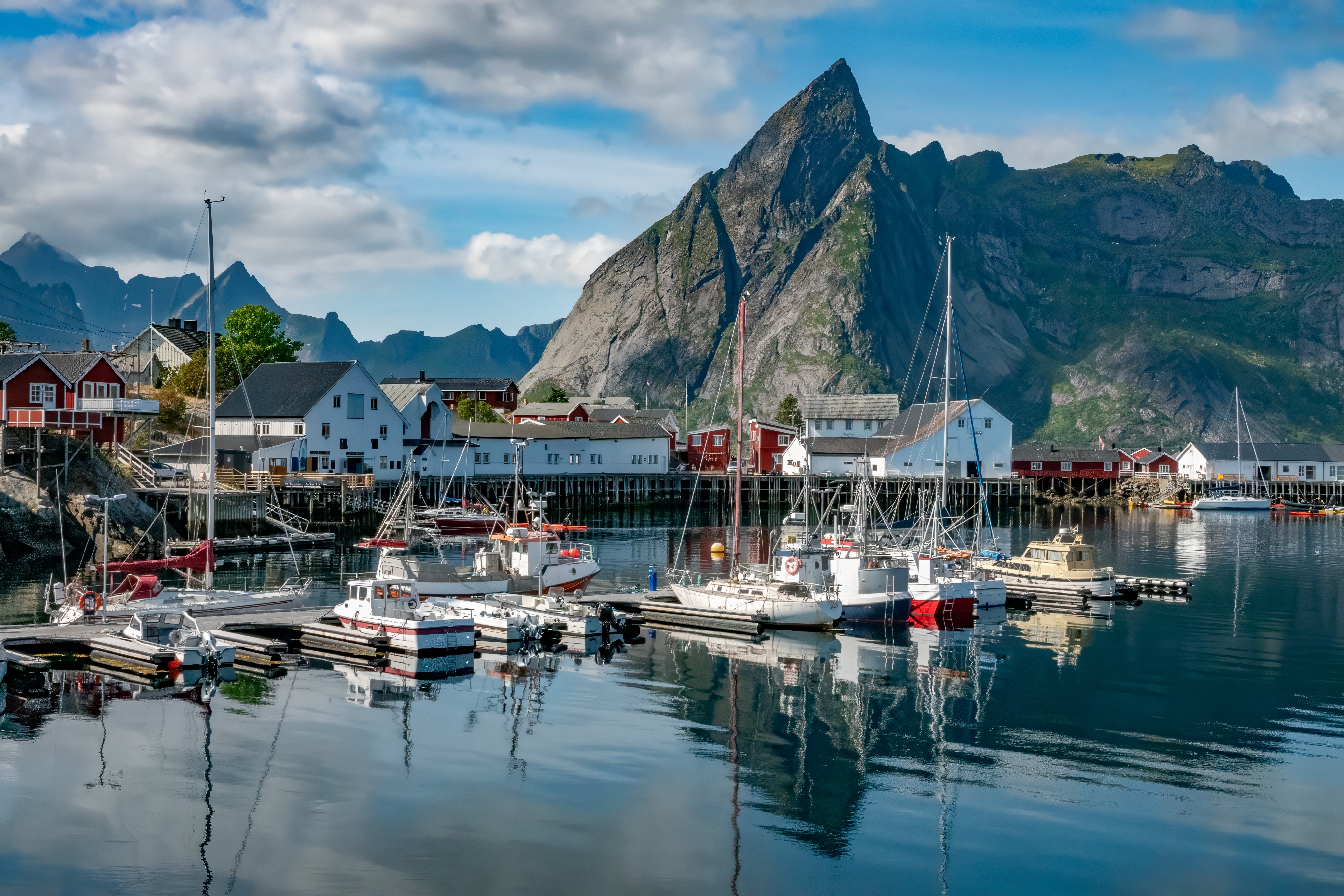 Den lilla orten Hamnøya på Lofoten